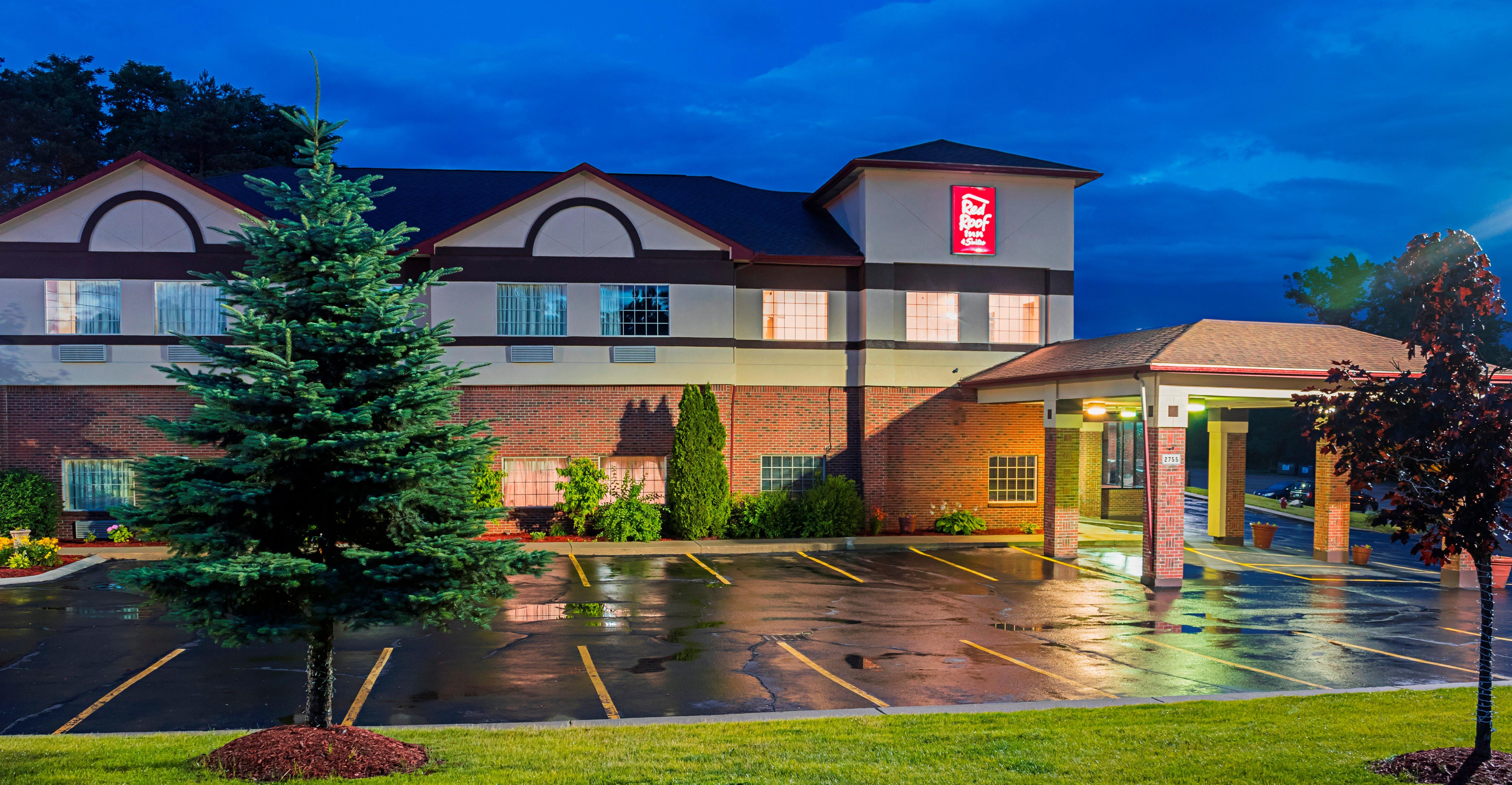 Red Roof Inn & Suites Lake Orion / Auburn Hills Exterior photo